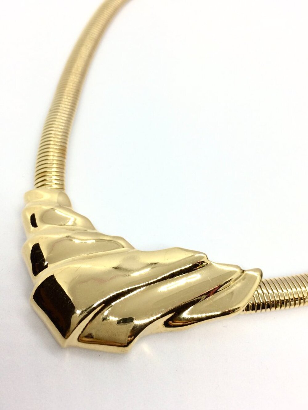 VINTAGE TRIFARI NECKLACE Gold Tone Snake Chain Modernist Sculptural Bib Collar - Picture 8 of 15